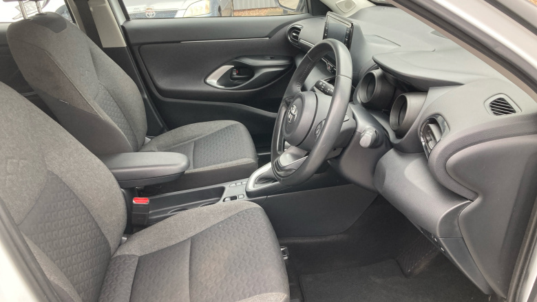 Toyota Yaris Cross 1.5 Hybrid Icon 5dr CVT Hybrid Estate